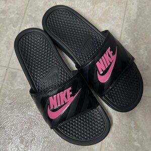 Nike slide sandals - women’s 9